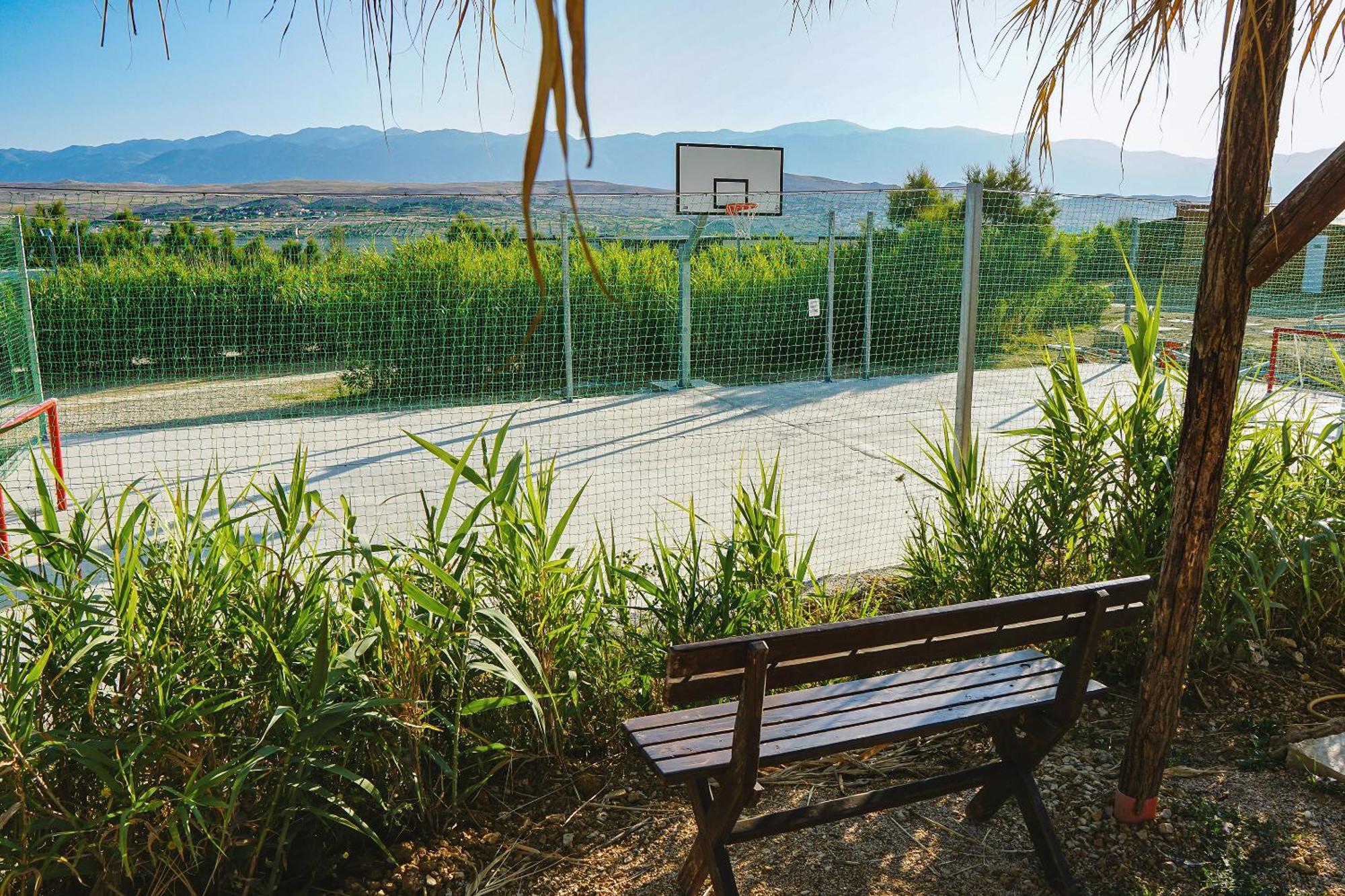 Terra Park Spiritos Hotel Kolan Exterior photo
